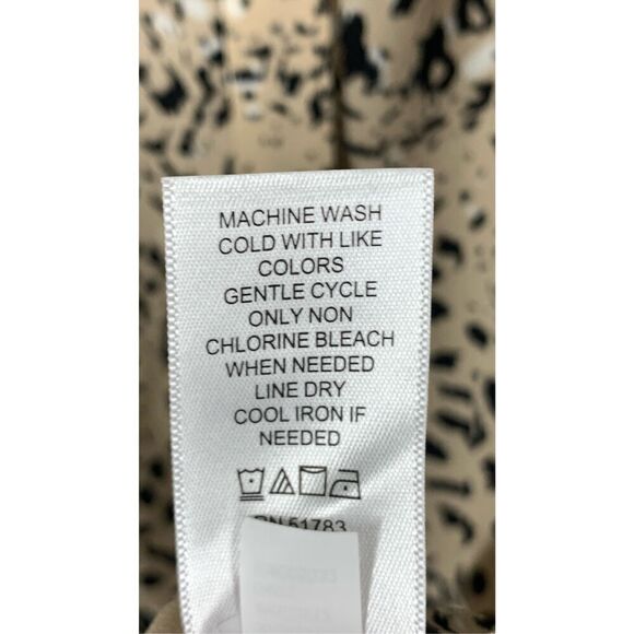 Maurices Womens Animal Print Long Sleeve Button Down Shirt Tan And Black Size 3X - Picture 5 of 8